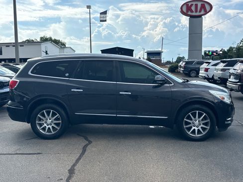 Used 2017 Buick Enclave Leather FWD image 2