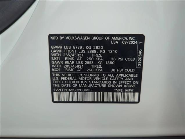 Used 2025 Volkswagen Atlas Cross Sport SEL Premium R-Line AWD/4WD image 29