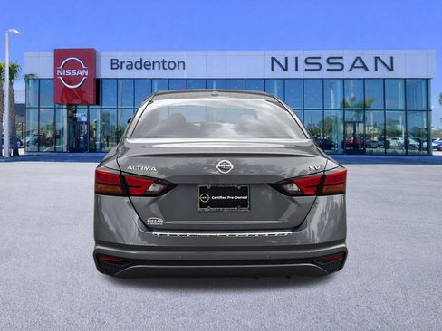 Used 2022 Nissan Altima 2.5 SV FWD image 6