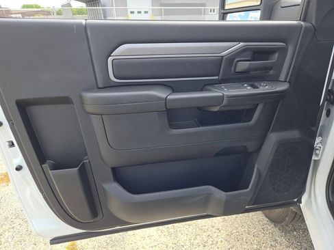 New 2026 RAM 5500 Tradesman AWD/4WD image 16