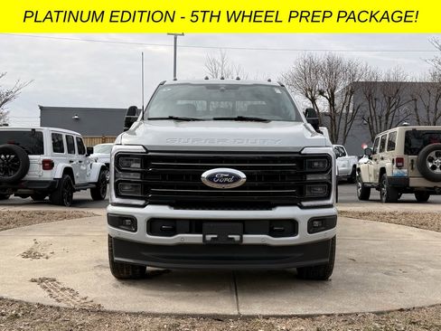 Used 2025 Ford F250 Platinum image 6