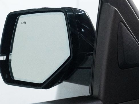 Used 2020 Cadillac Escalade Premium Luxury image 12