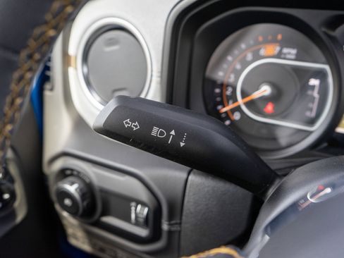 Used 2024 Jeep Wrangler Unlimited Sahara w/ Technology Group AWD/4WD image 25