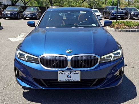 Used 2023 BMW 330i xDrive Sedan w/ Premium Package AWD/4WD image 2