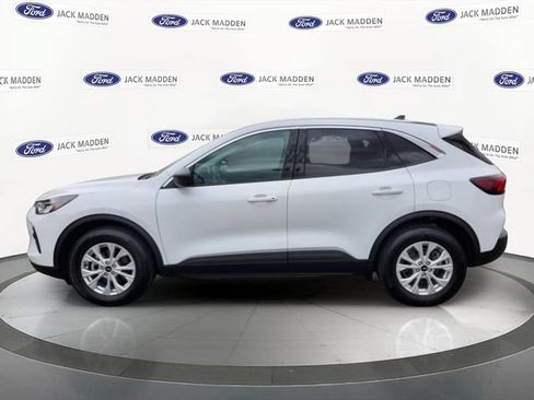 Certified 2023 Ford Escape Active AWD/4WD image 2