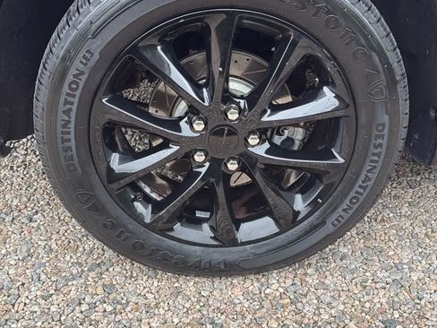 Used 2017 Dodge Durango R/T w/ Blacktop Package RWD image 48