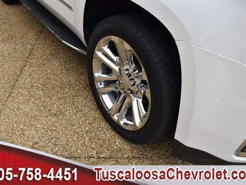 Used 2020 GMC Yukon XL SLT w/ Premium Edition image 15