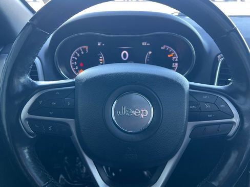Used 2021 Jeep Grand Cherokee Limited w/ Luxury Group II AWD/4WD image 25