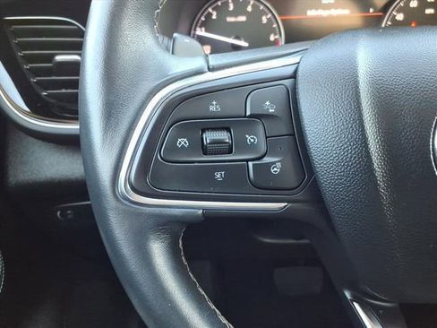 Used 2023 Buick Envision Avenir image 35