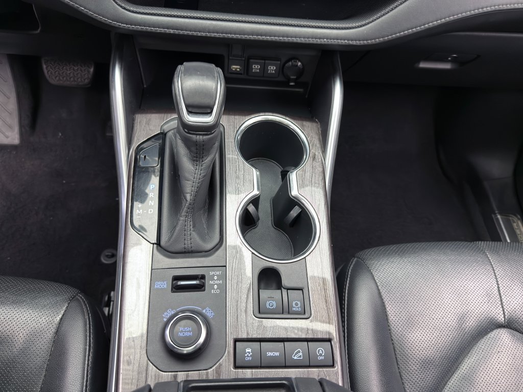 Used 2020 Toyota Highlander Platinum AWD/4WD image 26