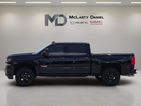 Used 2018 Chevrolet Silverado 1500 LTZ Z71 w/ LTZ Plus Package AWD/4WD image 3