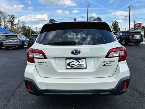 Used 2019 Subaru Outback 2.5i Premium image 7