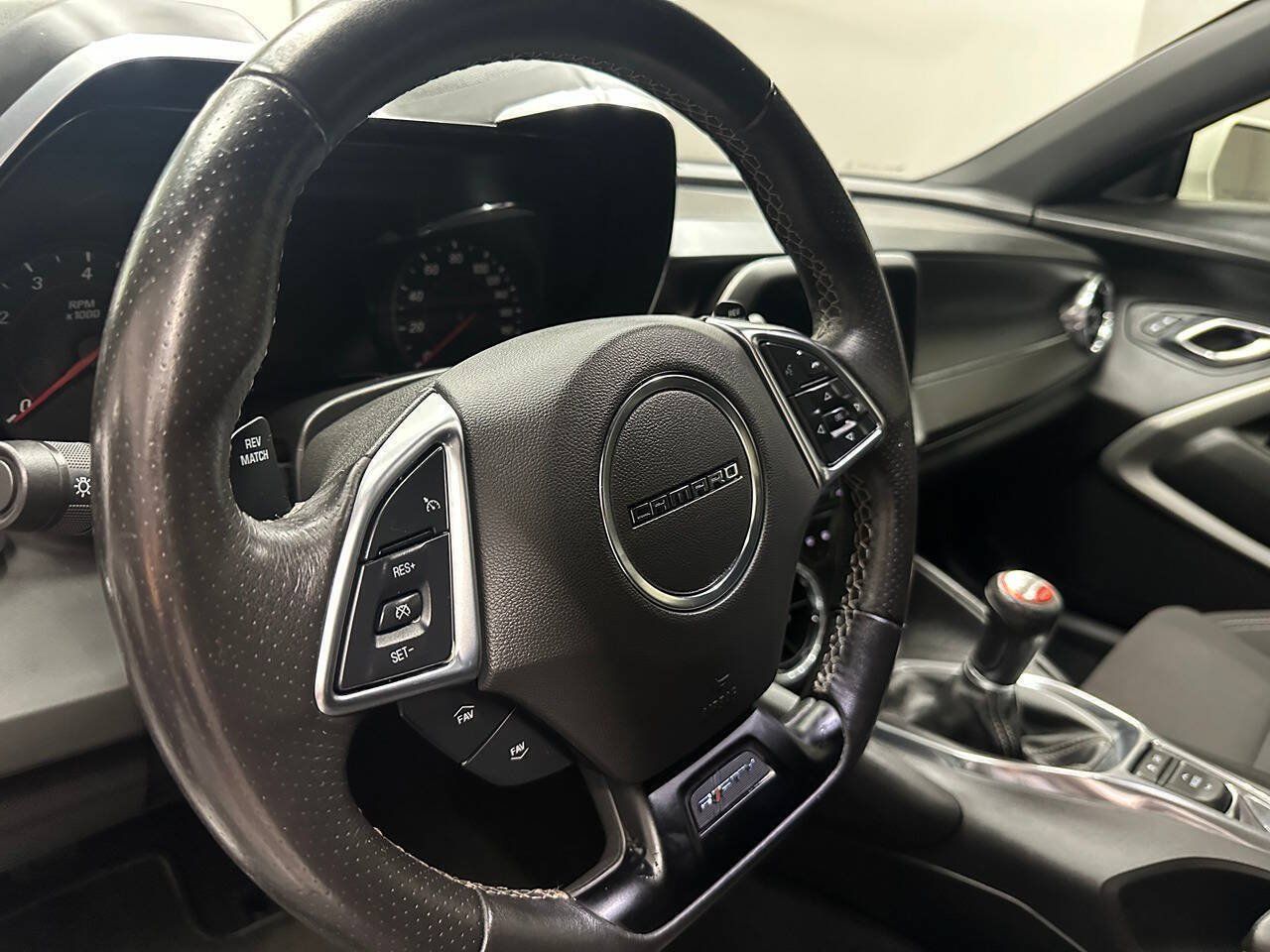 Used 2017 Chevrolet Camaro SS RWD image 36