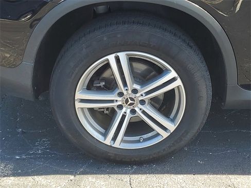 Used 2021 Mercedes-Benz GLC 300 4MATIC image 7