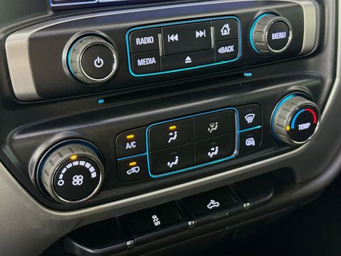 Used 2018 GMC Sierra 1500 SLE image 19