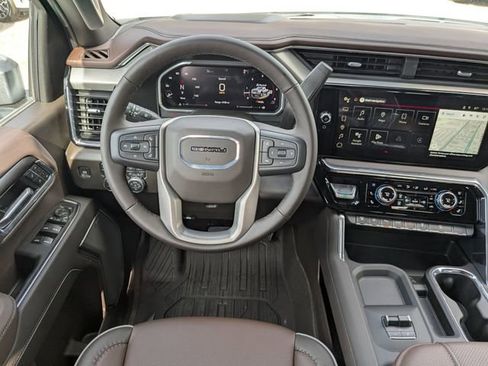 New 2026 GMC Sierra 2500 Denali w/ Denali Reserve Package image 17