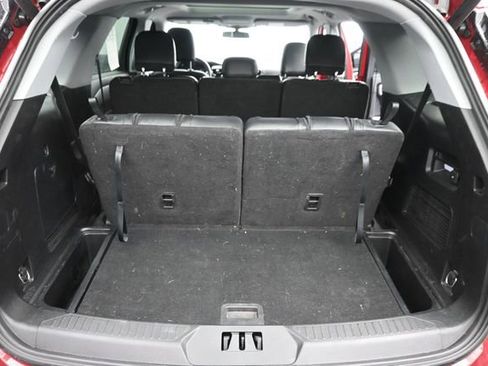 Used 2020 Ford Explorer XLT w/ Equipment Group 202A AWD/4WD image 6