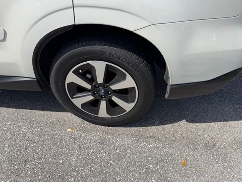 Used 2018 Subaru Forester 2.5i Premium image 9