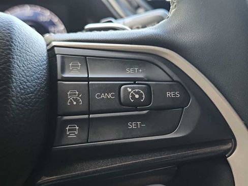 Used 2023 Jeep Grand Cherokee L Laredo RWD image 28