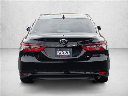 Used 2024 Toyota Camry LE image 7