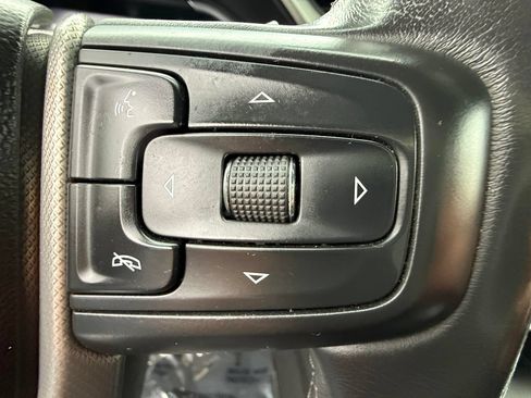 Used 2023 GMC Sierra 1500 Denali w/ Technology Package AWD/4WD image 16