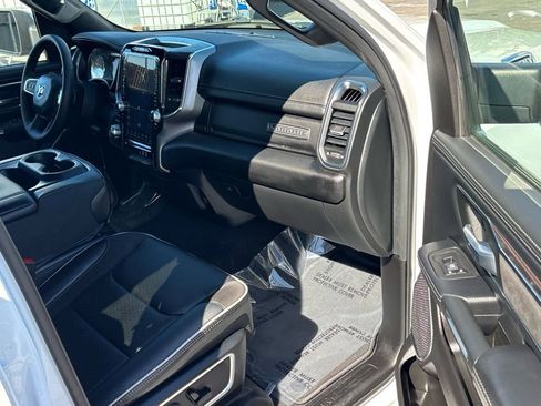 Used 2025 RAM 1500 Laramie image 24