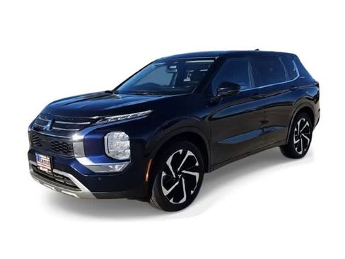 Used 2024 Mitsubishi Outlander SE image 4