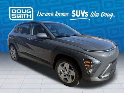 Used 2024 Hyundai Kona SE image 5