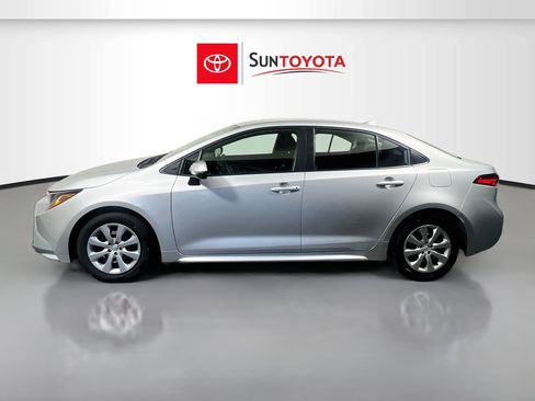 Used 2024 Toyota Corolla LE FWD image 7