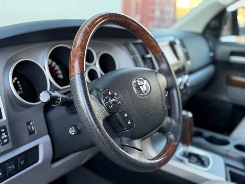 Used 2012 Toyota Tundra Limited w/ Platinum Pkg image 25