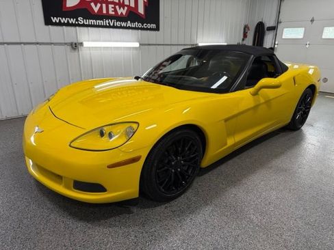 Used 2011 Chevrolet Corvette Convertible w/ Preferred Equipment Group RWD image 7