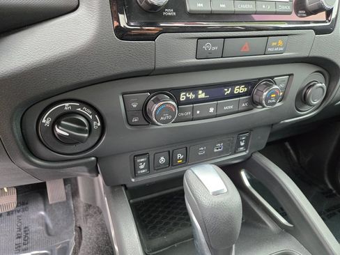 Certified 2023 Nissan Frontier SV w/ SV Convenience Package AWD/4WD image 31