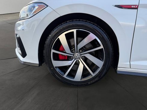 Used 2019 Volkswagen Jetta GLI FWD image 9