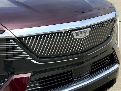 New 2025 Cadillac Escalade IQ Luxury 2 image 33