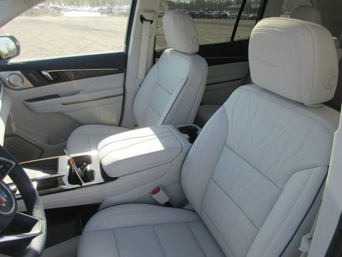 New 2026 Buick Enclave Avenir w/ Super Cruise Package image 12