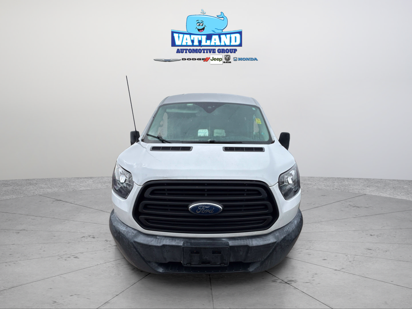 Used 2017 Ford Transit 250 148 Medium Roof RWD image 9