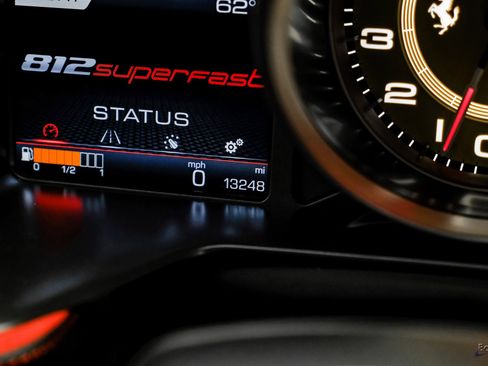 Used 2018 Ferrari 812 Superfast image 83