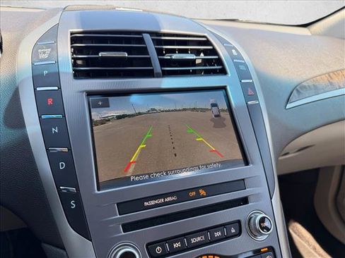 Used 2019 Lincoln MKZ Reserve w/ Reserve Plus Package FWD image 18