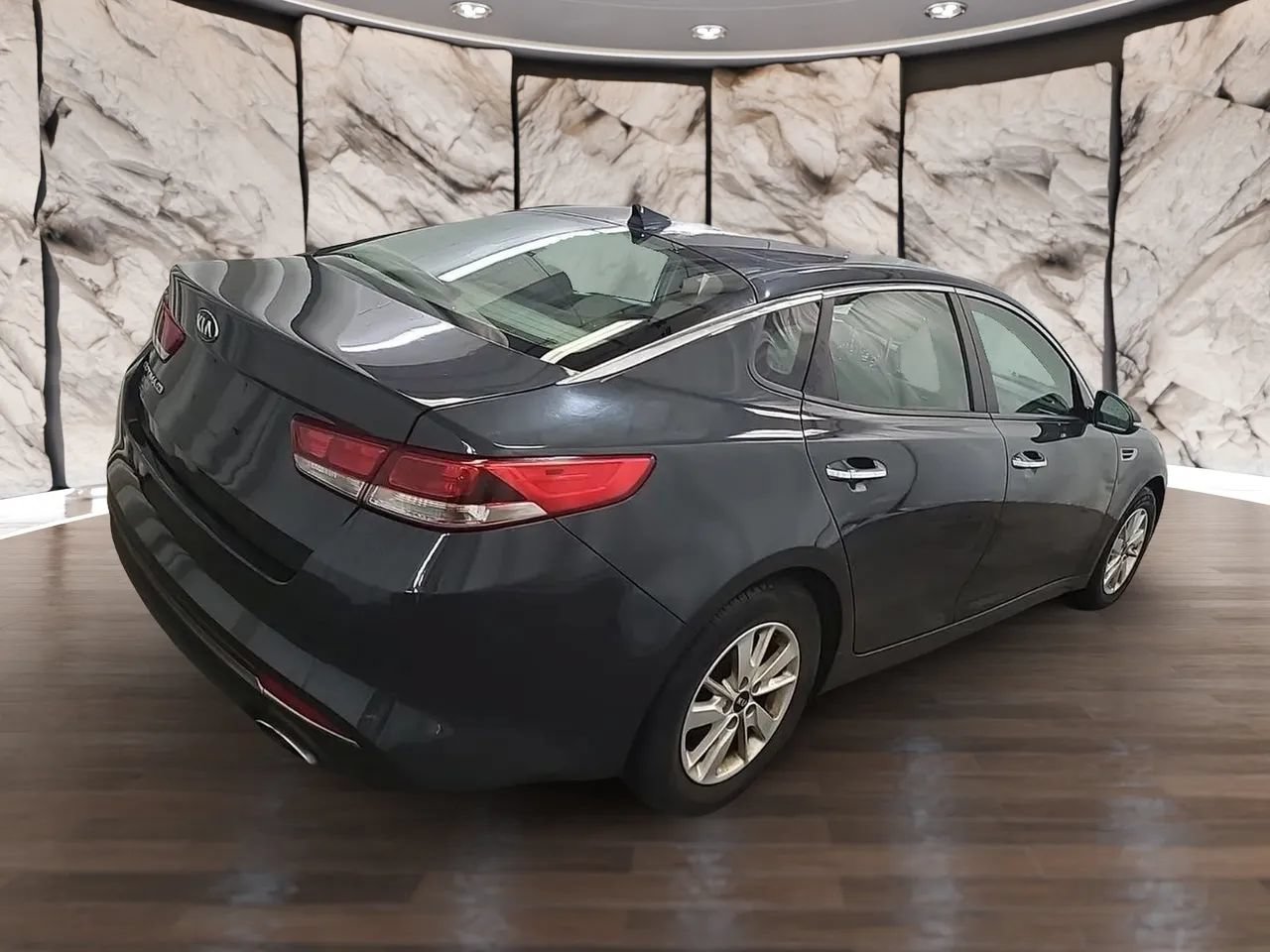Used 2016 Kia Optima LX FWD image 4