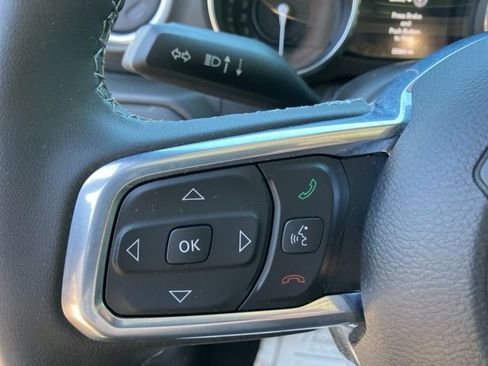 Used 2023 Jeep Wrangler Unlimited Sahara w/ Cold Weather Group AWD/4WD image 30