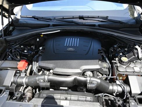 Used 2018 Land Rover Range Rover Velar S AWD/4WD image 17