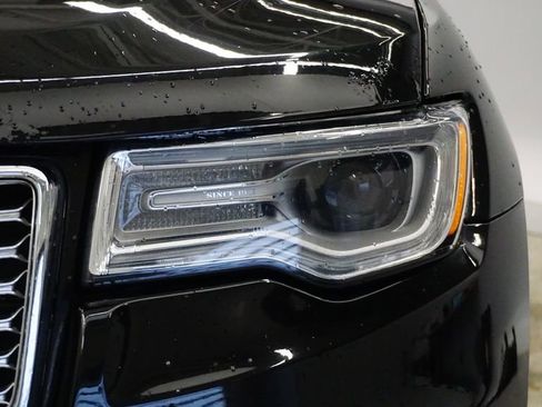 Certified 2017 Jeep Grand Cherokee Overland image 12