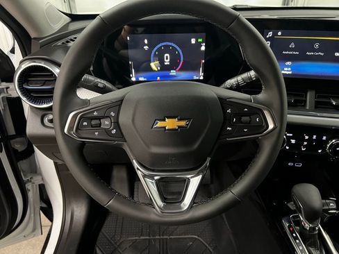 New 2026 Chevrolet Trax LT image 16