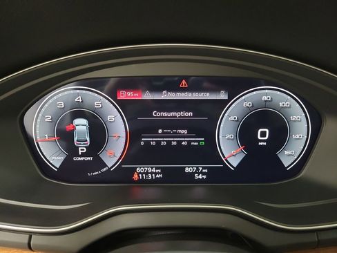 Used 2023 Audi Q5 2.0T Premium Plus image 27