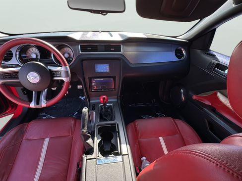Used 2010 Ford Mustang GT RWD image 30