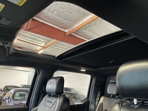 Used 2019 Ford F150 Raptor w/ Equipment Group 802A Luxury image 7