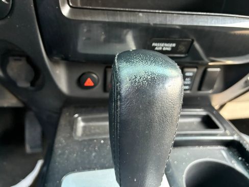 Used 2014 Nissan Titan SV AWD/4WD image 14