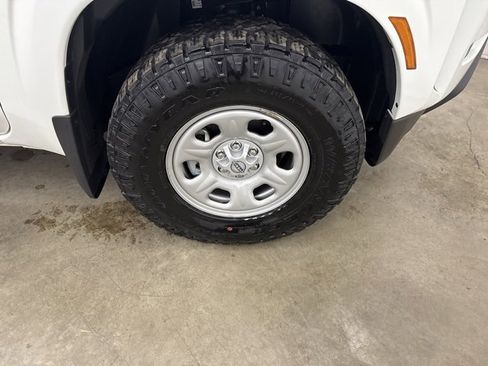 Used 2023 Nissan Frontier S w/ Technology Package image 21