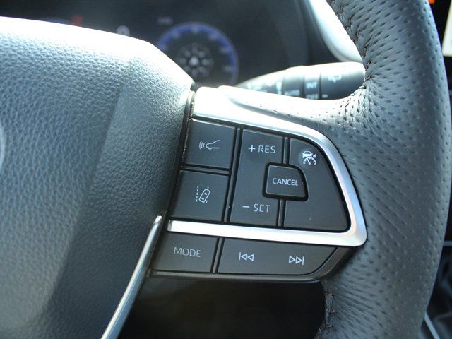 Used 2026 Toyota Sienna Platinum AWD/4WD image 28