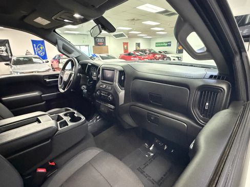 Used 2022 Chevrolet Silverado 1500 Custom AWD/4WD image 22